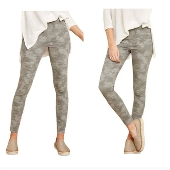 NWT Spanx Ankle Jeanish Leggings Shaping Pants in Stone Wash Camo S - Picture 1 of 5